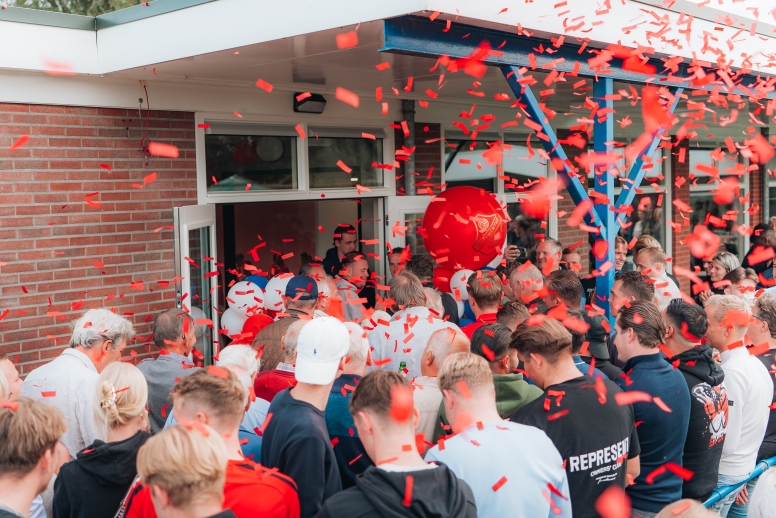 Verbouwde kantine feestelijk geopend